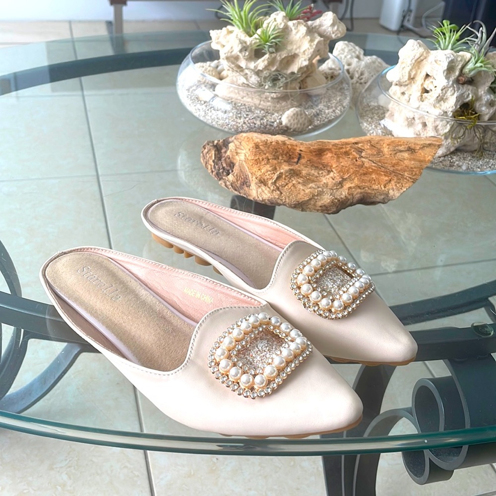 Starella Women’s Mule Size 7.5